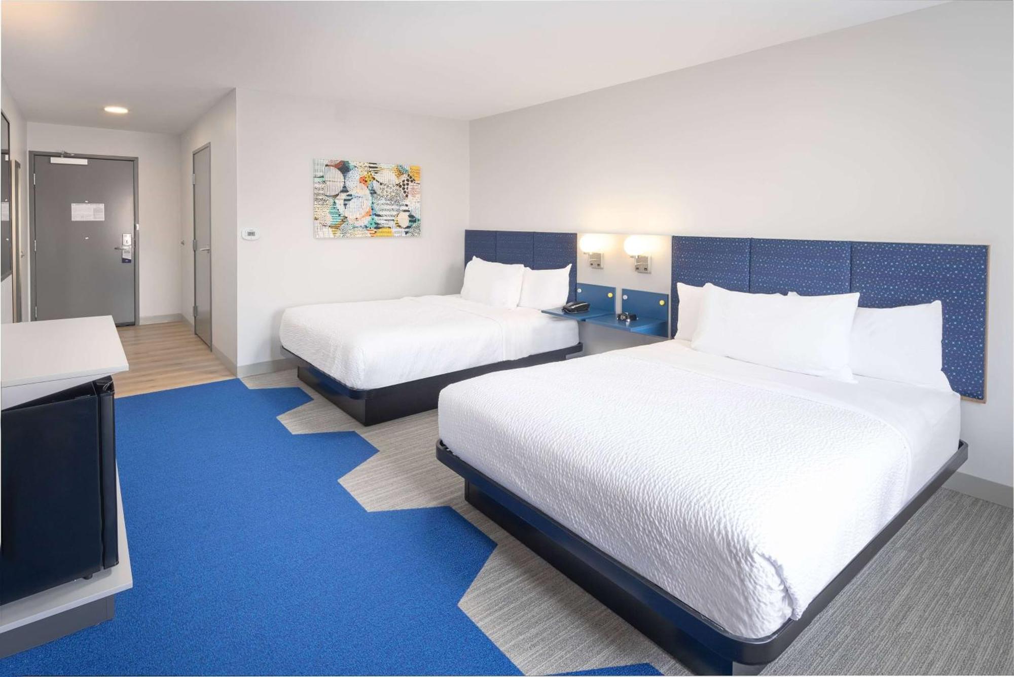 Microtel Inn & Suites By Wyndham Macedon מראה חיצוני תמונה